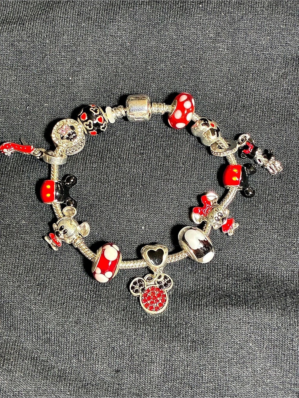 Charm Bracelet in Silver & Red Like New